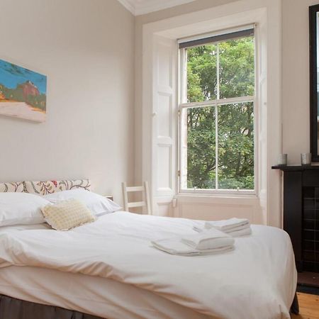 Amazing 4 Bedroom Apartment Just Off The Meadows Edinburgh Exterior foto