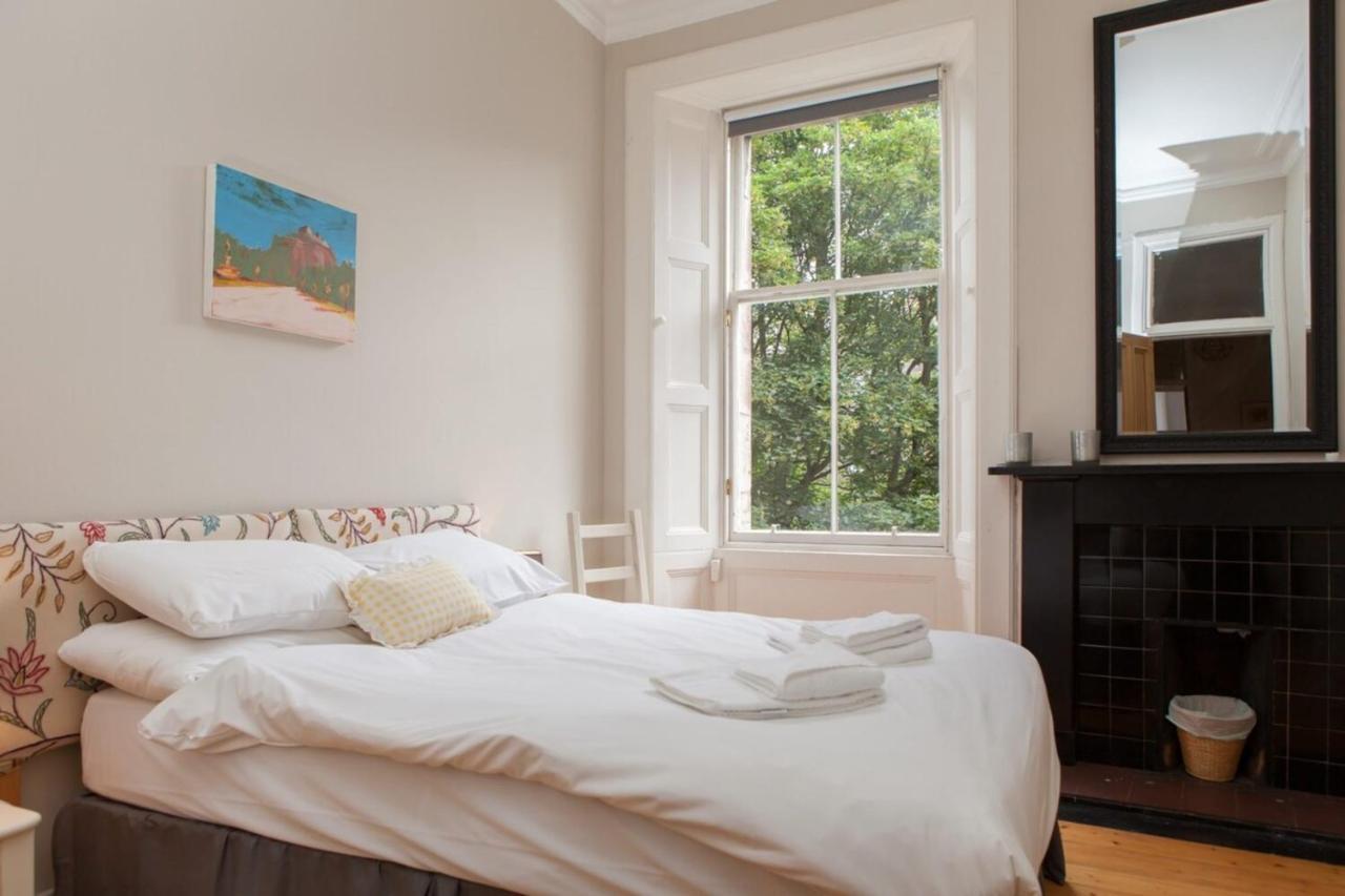 Amazing 4 Bedroom Apartment Just Off The Meadows Edinburgh Exterior foto