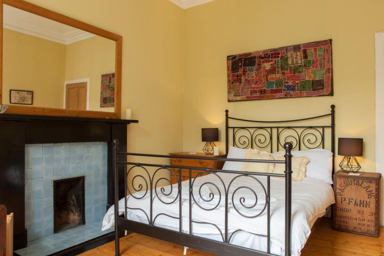 Amazing 4 Bedroom Apartment Just Off The Meadows Edinburgh Exterior foto