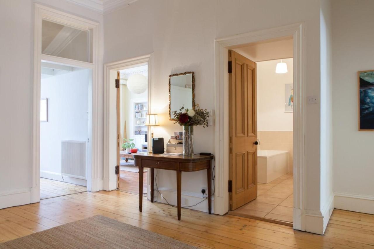 Amazing 4 Bedroom Apartment Just Off The Meadows Edinburgh Exterior foto